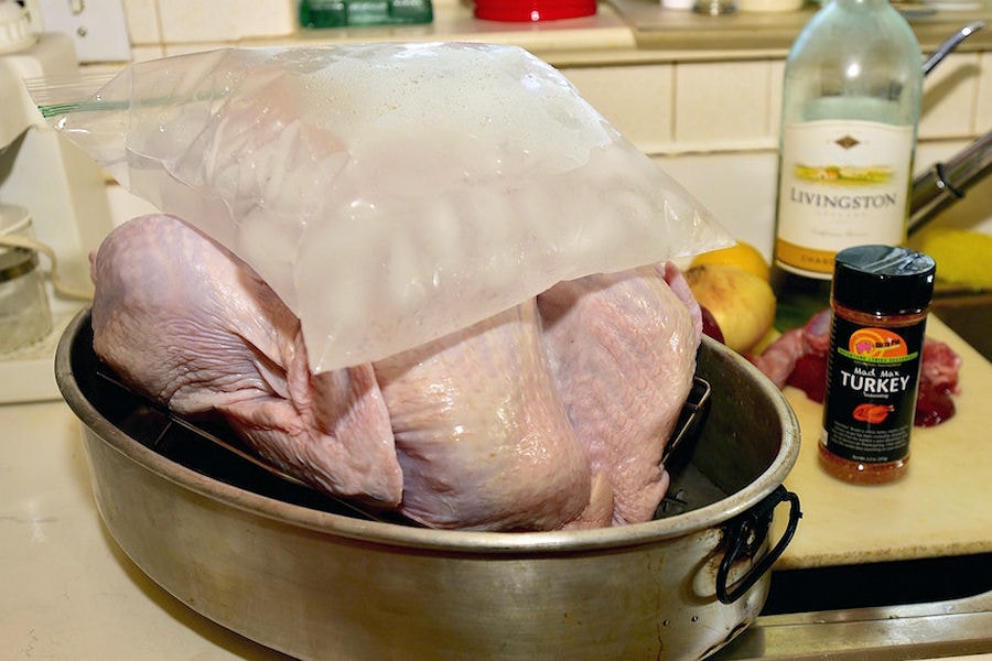 Close-up of meat thermometer in cooked turkey, showing safe internal  temperature for poultry, during the preparation of a traditional American  Thanksgiving holiday meal, San Ramon, California, November 23, 2019 Stock  Photo - Alamy